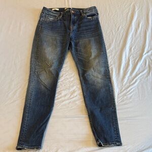 Vigoss Slim Straight Jeans in Washed Blue